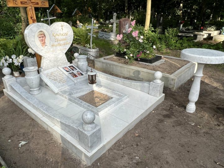 отзыв о работе monumentspb.ru